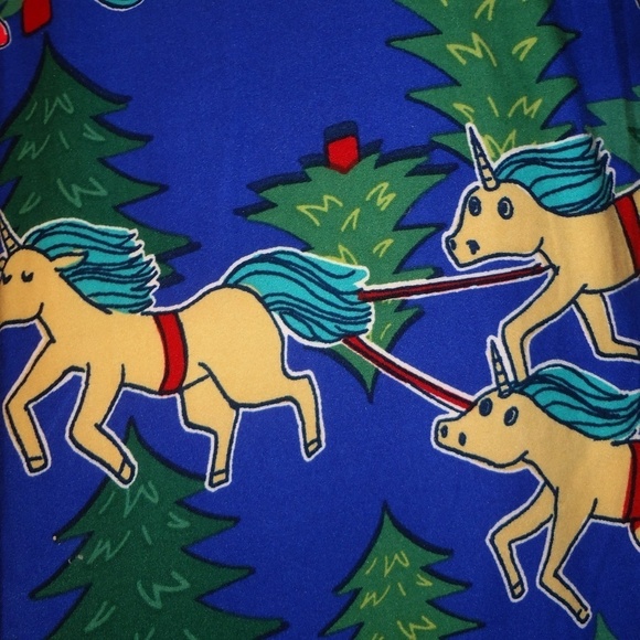 💥SALE💥 LULAROE T&C 2 REINDEER CHRISTMAS LEGGINGS - Picture 5 of 8